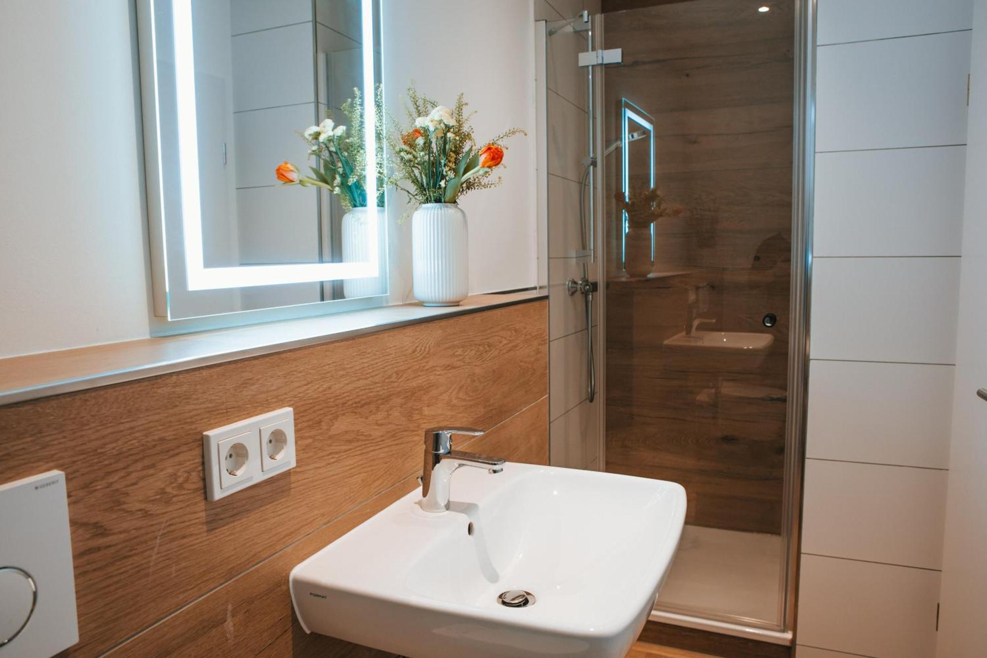 Wohnen Auf Zeit In Saarbruecken Appartement Buitenkant foto