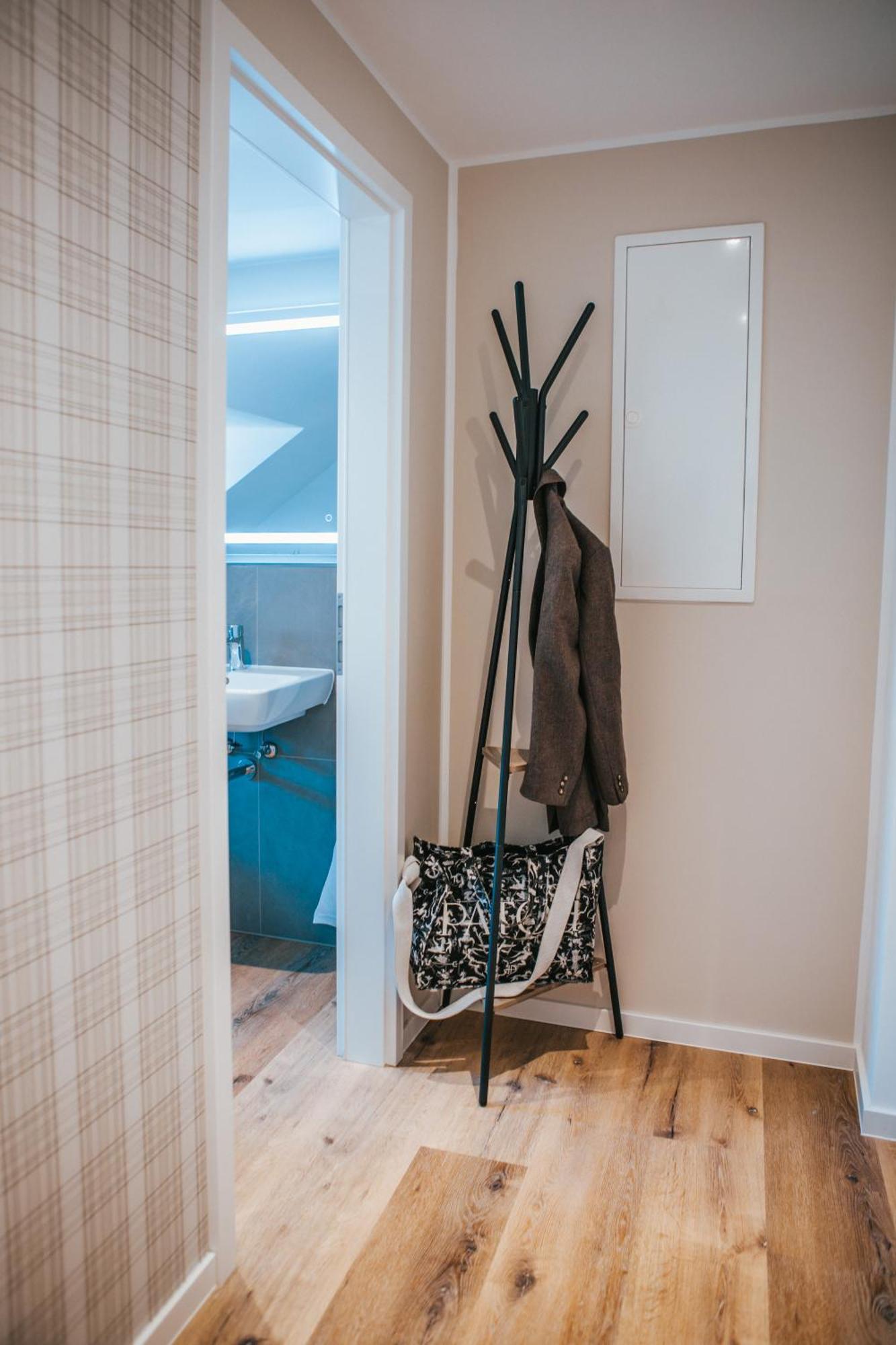 Wohnen Auf Zeit In Saarbruecken Appartement Buitenkant foto